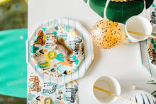 Load image into Gallery viewer, Into The Wild Deluxe Garland To Go