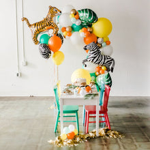 Load image into Gallery viewer, Into The Wild Deluxe Garland To Go