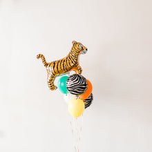 Load image into Gallery viewer, Into The Wild Deluxe Garland To Go